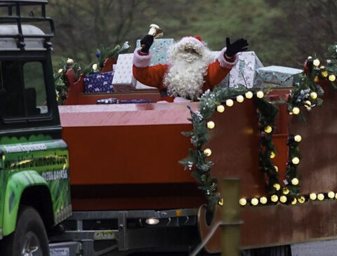 santa-drive-by